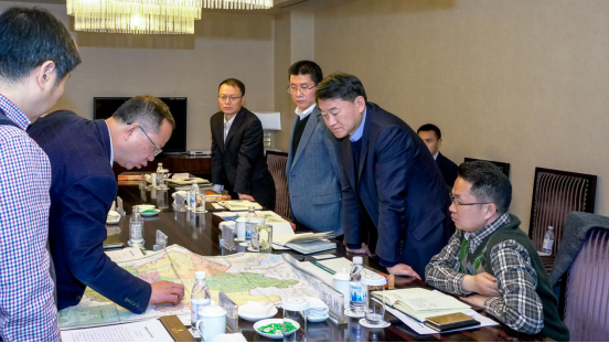 集团党委书记、董事长任丁会见峨边 县委书记谭焰一行