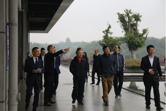富联娱乐集团外部董事一行调研聚峰谷项目